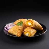 Paneer Puff (1 Pc)